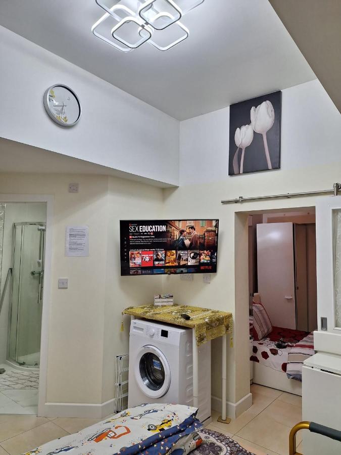Luxury Apartment In Birmingham With Free Parking. מראה חיצוני תמונה